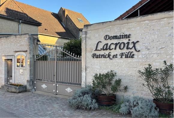 entree-caveau-degustation-chassagne-montrachet-place-de-leurope